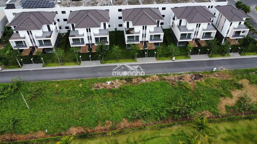 Căn góc biệt thự dtsd 300m2 đường 16m đối diện sân golf - 4