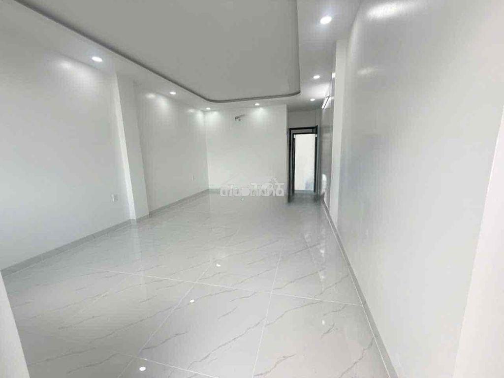 Nhà 1 trệt 2 lầu - mới xây 100% - trục đỗ xuân hợp - 4