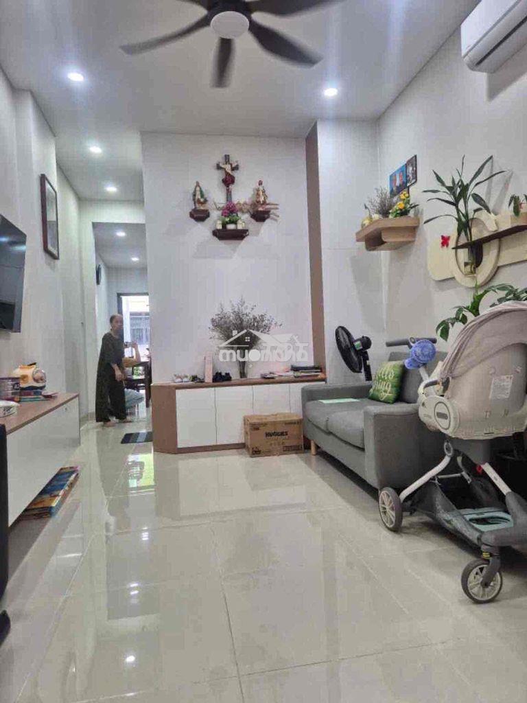 Chỉ: 7 tỷ 500 - 2 mặt hẻm - xe hơi thông - hoa đào, p2, phú nhuận 📐 d - 3