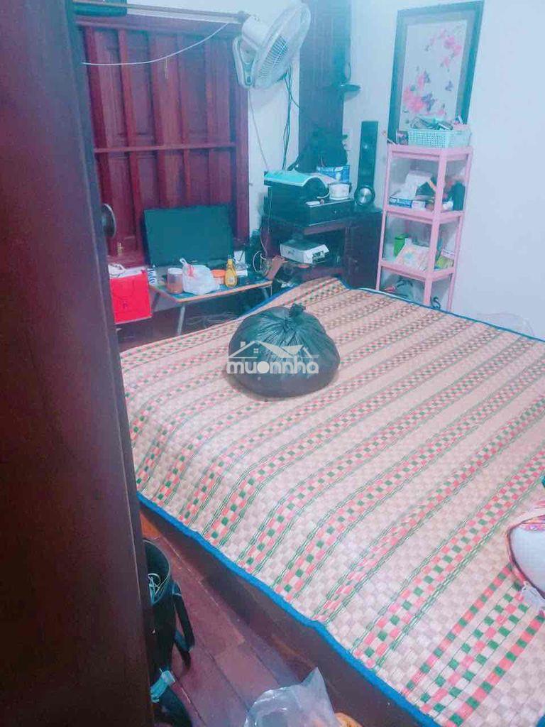 Nhà-nc-2pn-2wc-gia-7,9tr-tl-nguyễn du. quận 1