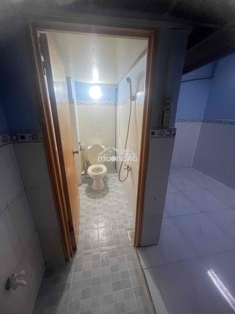 Phòng trọ đường kênh tân hoá 18m2 gần đh văn hiến - 2