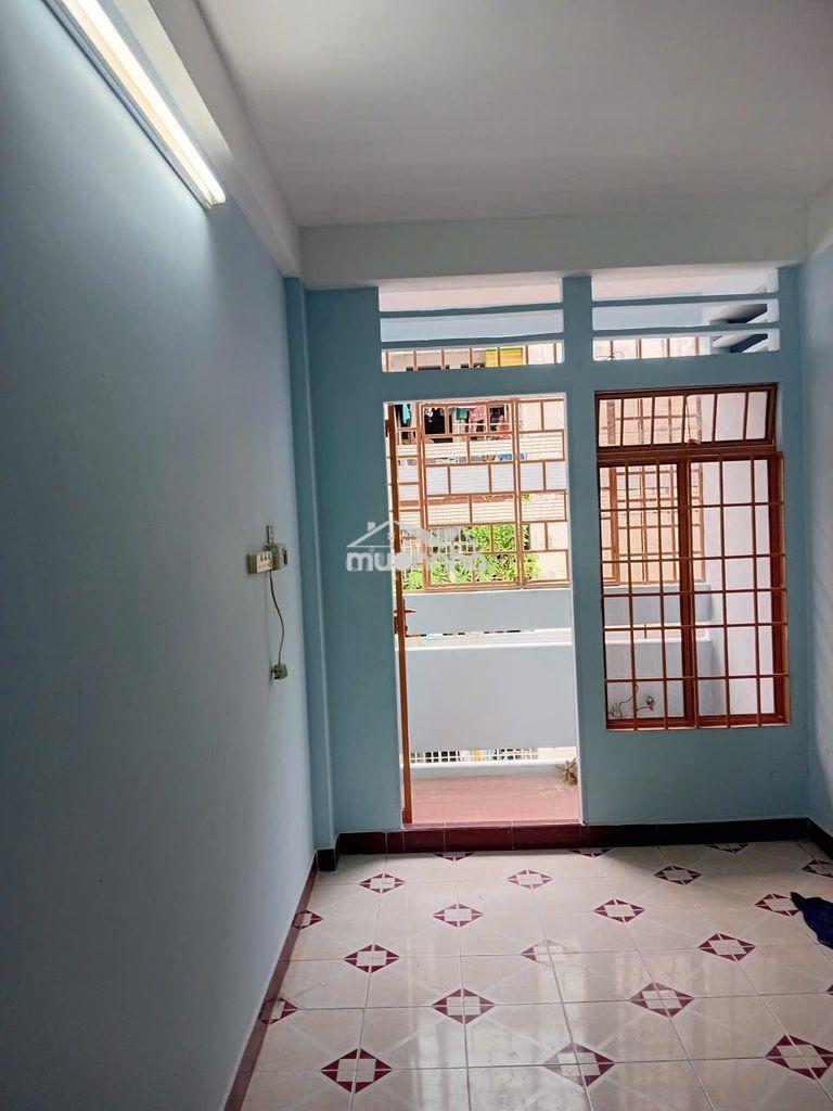 Cho thuê nguyên căn chung cư phường 03 quận 4 - 50m2