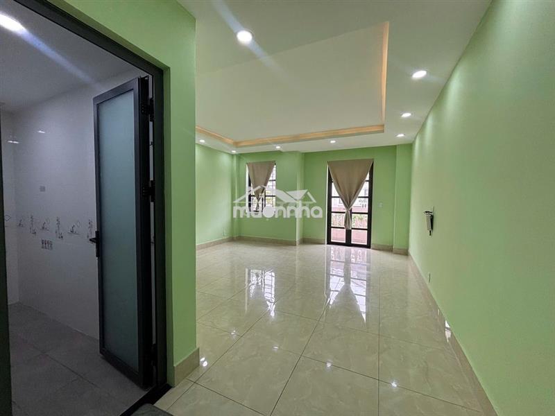 Cho thuê văn phòng ban công siêu rộng tại cityland chỉ 6 triệu