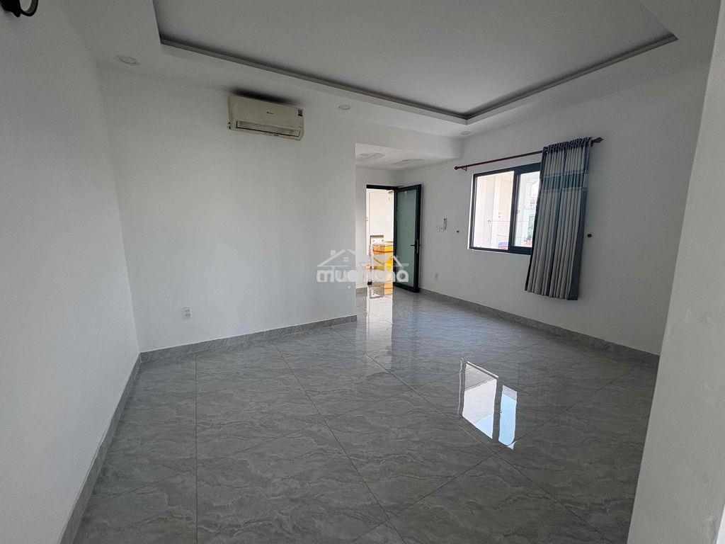2 phòng ban công rộng, thoáng , mới như hình - 4