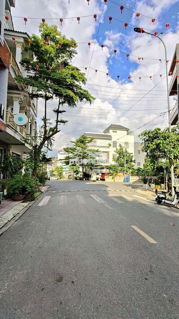 Bán nhà chính chủ phú hồng thịnh 8 - 2