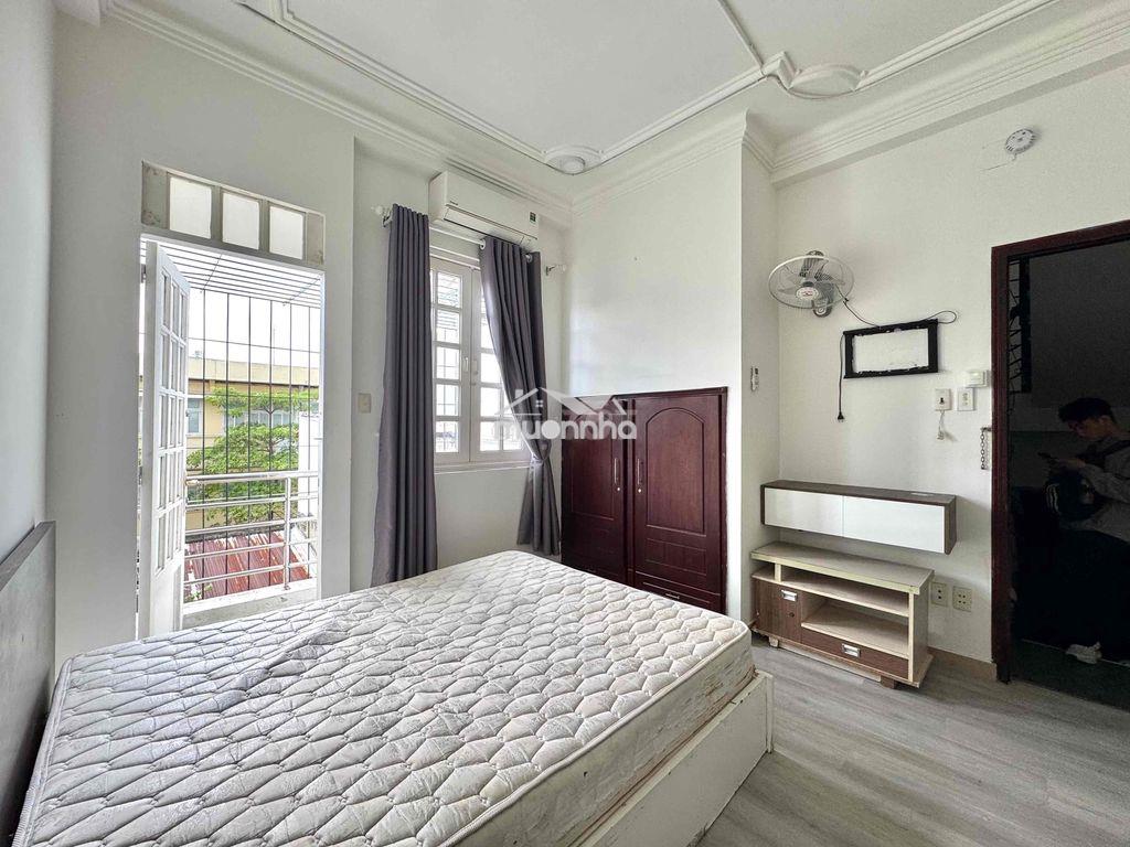 Phòng ban công cửa sổ giá hssv ngay điện biên phủ quận 3 - 3