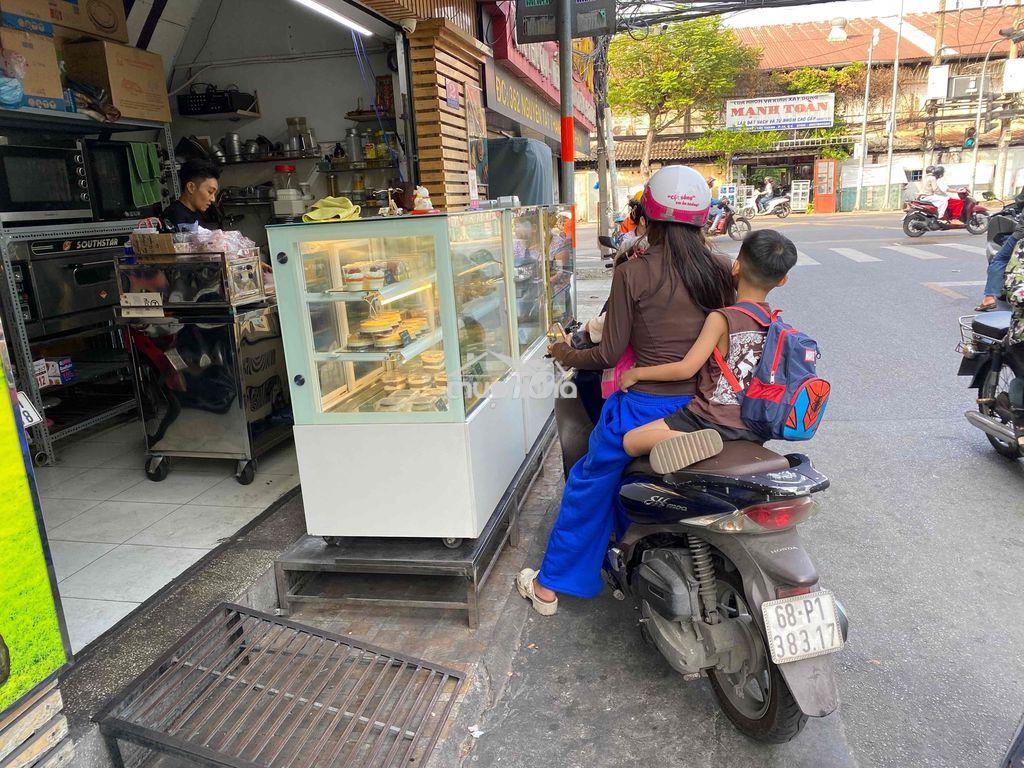 Sang tiệm bánh (nhà nguyên căn) ngay trường học thpt, đại học - 3