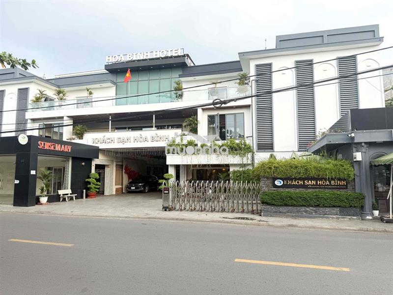 Bán đất ngay khách sạn hoà bình - vị trí 2 đường võ thị sáu