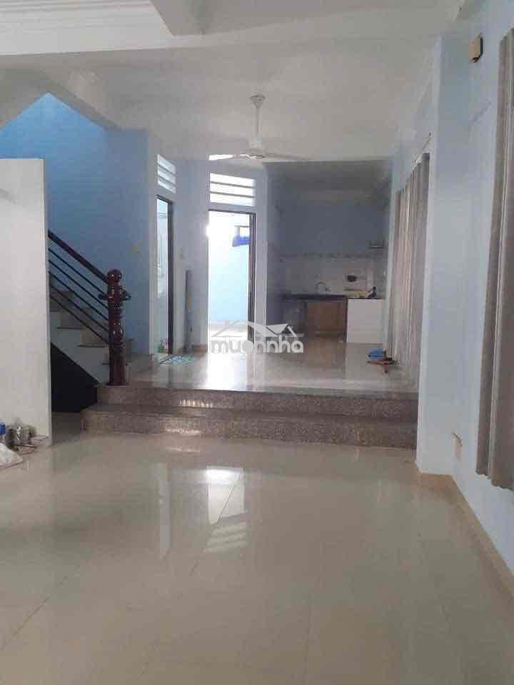 Cho thuê nhà nguyên căn 3phòng ngủ gần cầu phú xuân