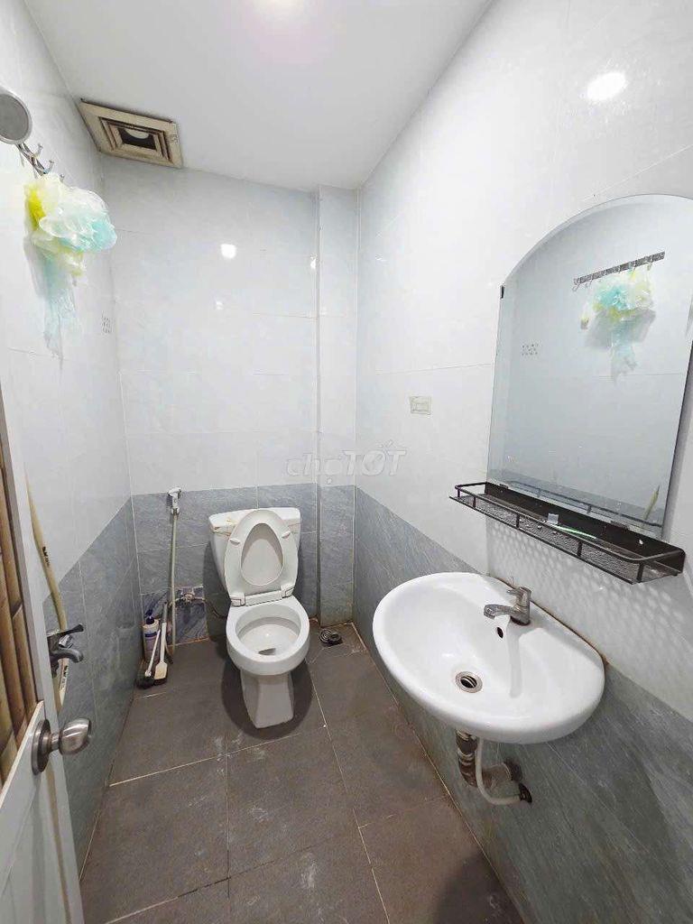 Cho thuê nhà đ/c 160 trần thủ độ - 4x20- 1 lầu - 3pn-2wc_ giá rẻ - 4