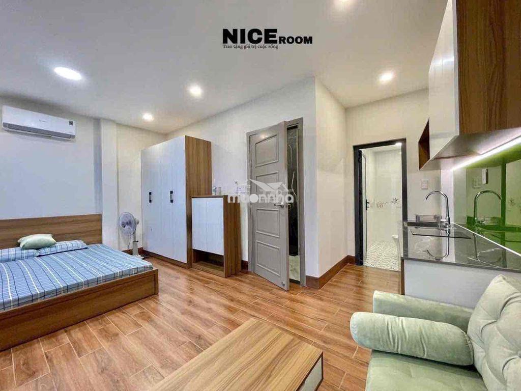 Căn hộ cho thuê ban công gần nhà thờ tân định ngay võ thị sáu quận 3 - 4