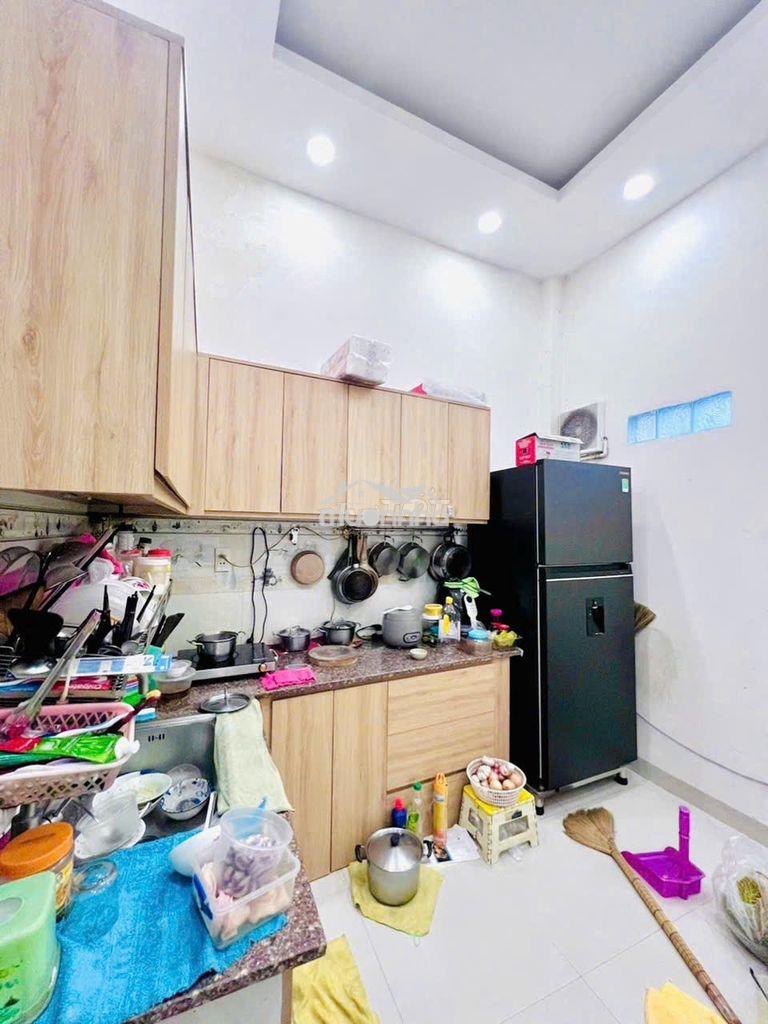 Hàng hiếm nhà 2 tầng 42m2 - hẻm xe hơi 7 chỗ ngay trường đh hutech - 2