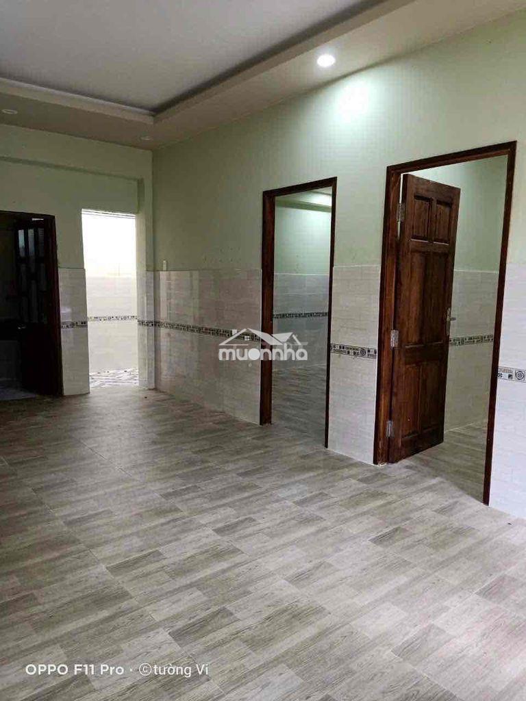 Cho thuê nhà hẽm 288 huỳnh văn luỹ. 2pn. sẵn 1 máy lạnh sân oto - 3