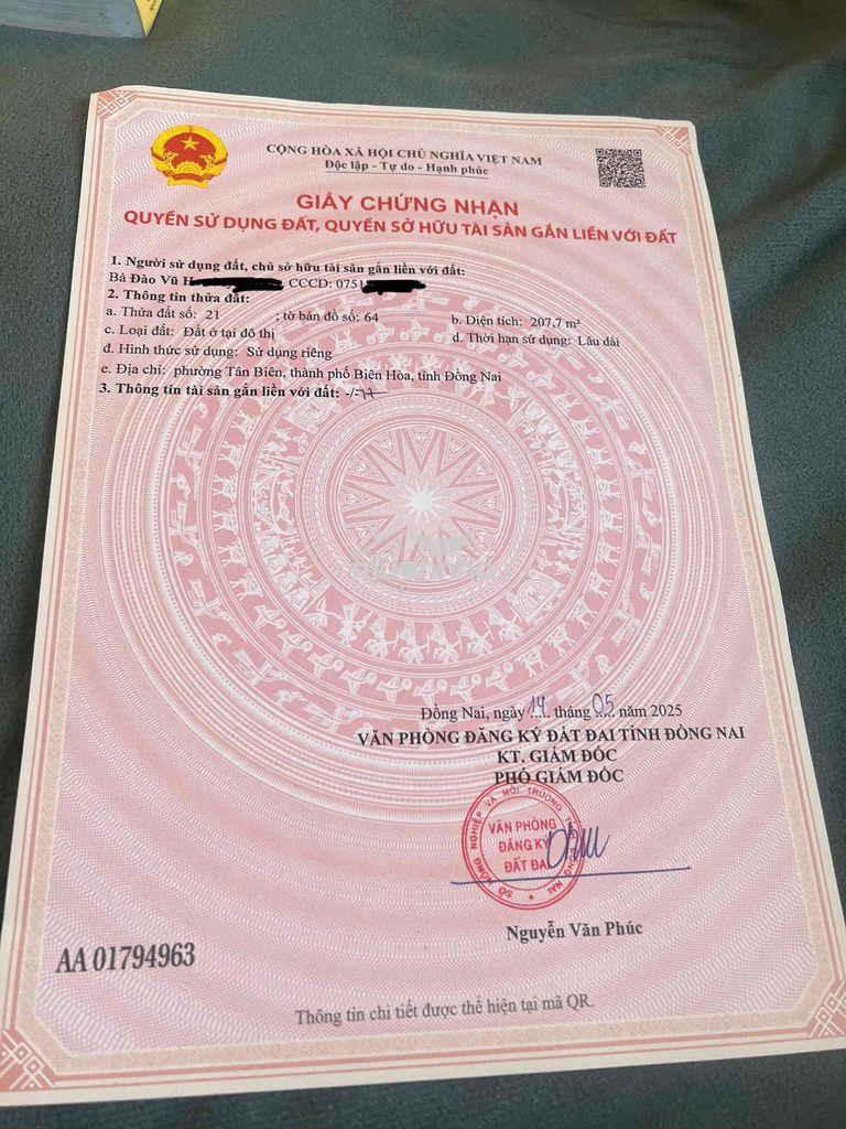 Bán đất mặt tiền