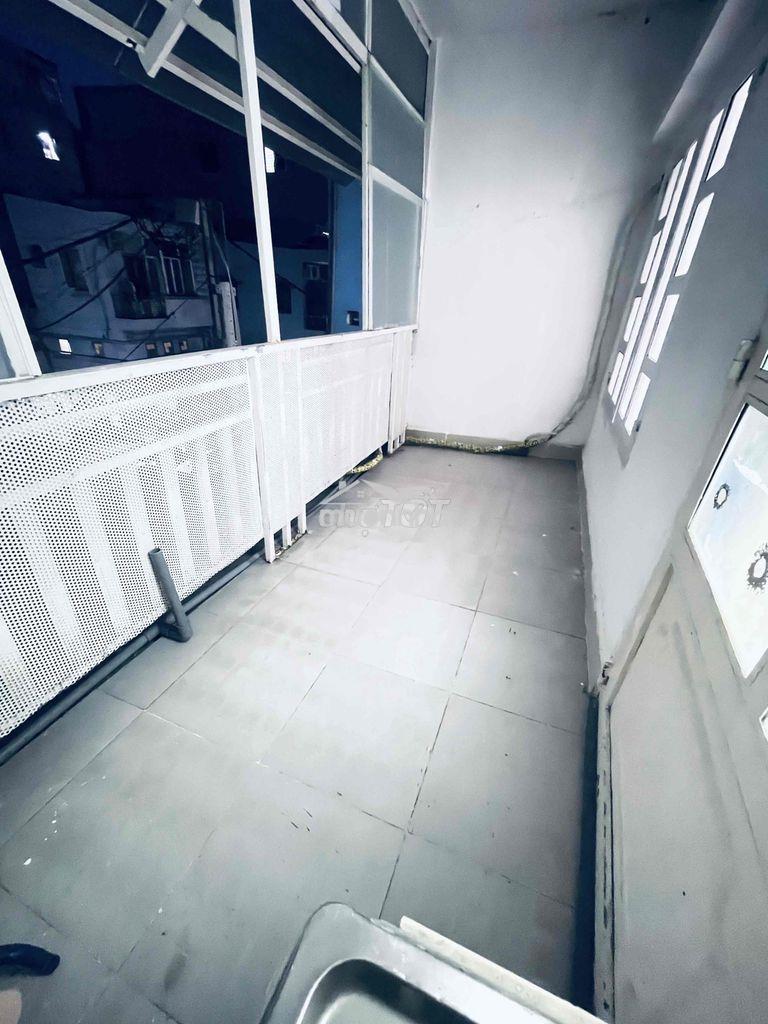 Studio 2phòng ngủ /35m2, cửa sổ - bancoong rộng - gần chợ tân định - 3