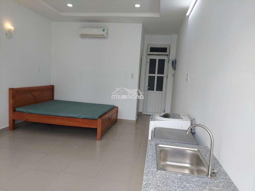 Phòng ban công riêng 35m2 sát đh công thương huit, aeon tân phú 500m - 2