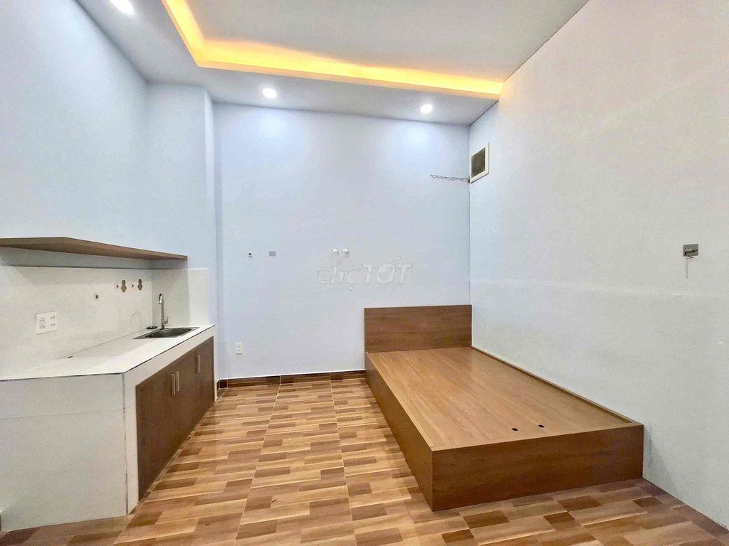 🔥 Tìm đâu ra phòng rộng, giá mềm mà còn ngay mặt tiền thế này! 🔥 - 3