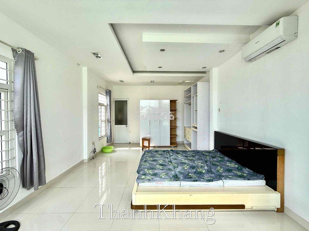 Căn hộ 40m2 - gần ga sg - toà nhà viettel - vòng xoay dân chủ - 3