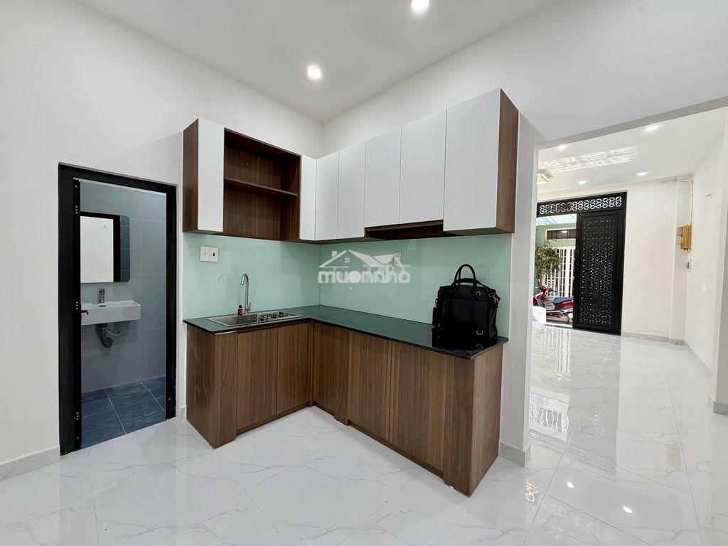 Nhà mới ở ngay, đầy đủ công năng - gần chợ cây quéo - chỉ hơn 7,9ty - 2