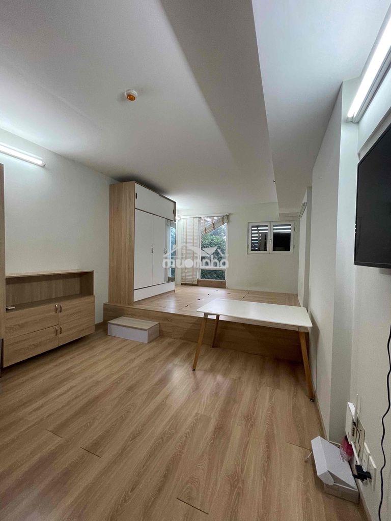 Văn phòng toà charmington cao thắng q10, diện tích 30-70m2( 10-15tr)