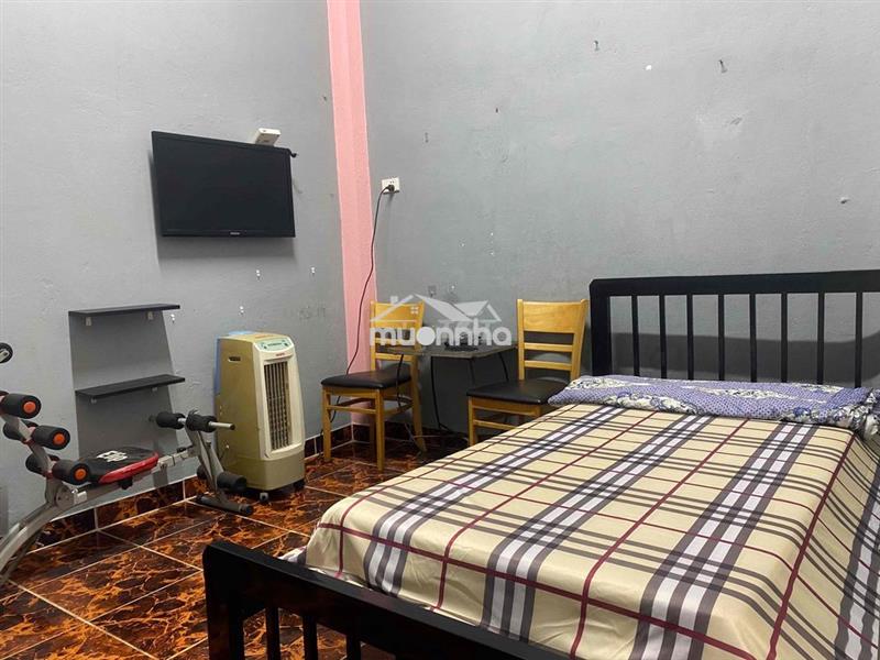 Phòng lầu 1,nội thất  full,kinh dương vương,cửa vân tay giờ giấc tự do