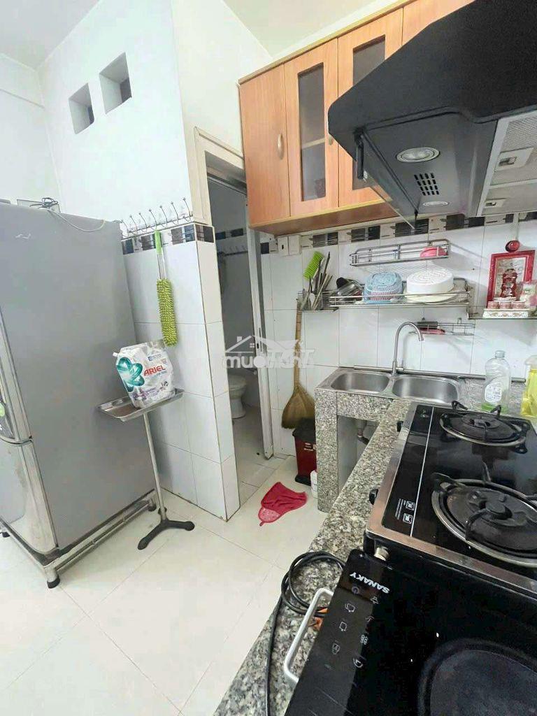 Chính chủ cho thuê nguyên căn nhà 2 tầng , hxh q5 giáp q1 , - 3