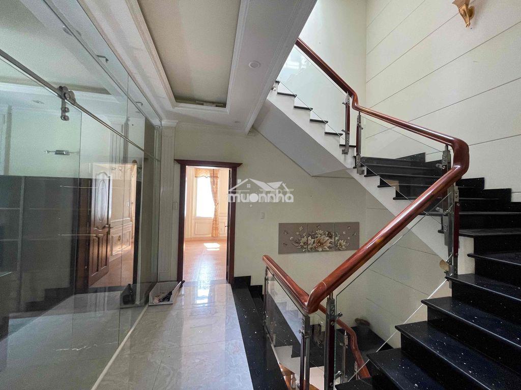 Biệt thự nội thất cao cấp, có hầm dt 200m2 giá bán 34.5tỷ(tặng nt) - 4