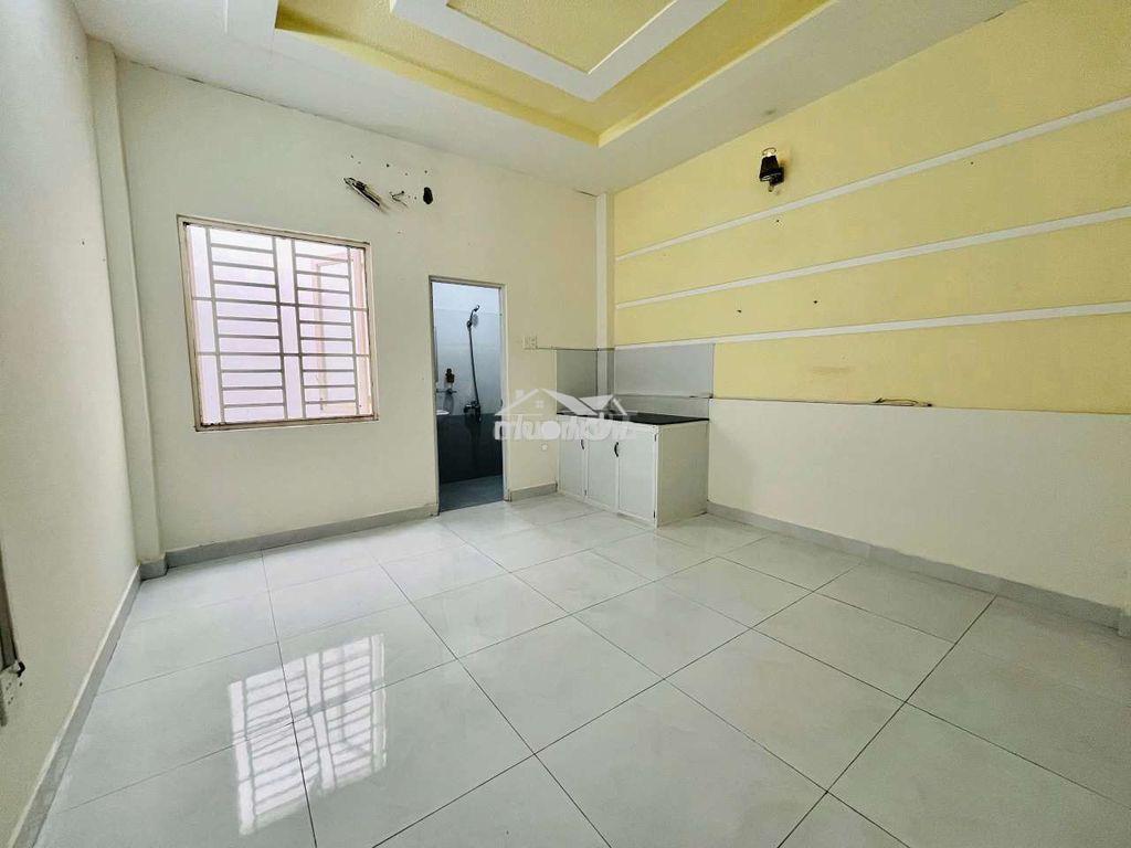 Nhà hẻm tải, thoáng mát, 1t2l 4pn 5wc, ra ql13 rất gần - 4