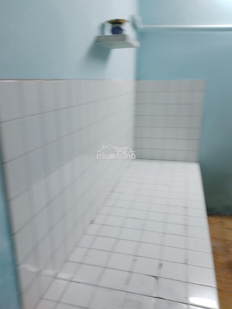 Cho thuê nguyên căn căn hộ chung cư lầu 3, phùng hưng, p14,q5 - 2