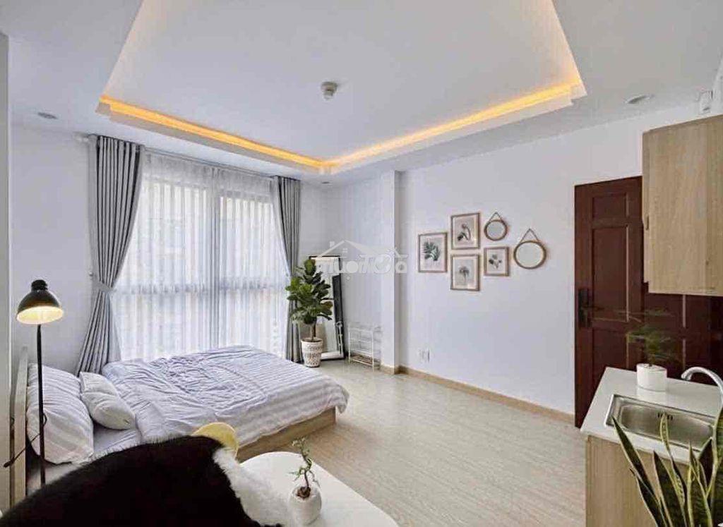 Căn hộ ban công, cửa sổ trời có thang máy - mặt tiền đường lớn - 2