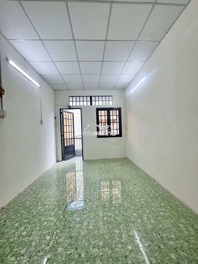 Tân bình- lý thường kiệt đoạn thành thái - 3 tầng - hxt - 6,3 tỷ - 3