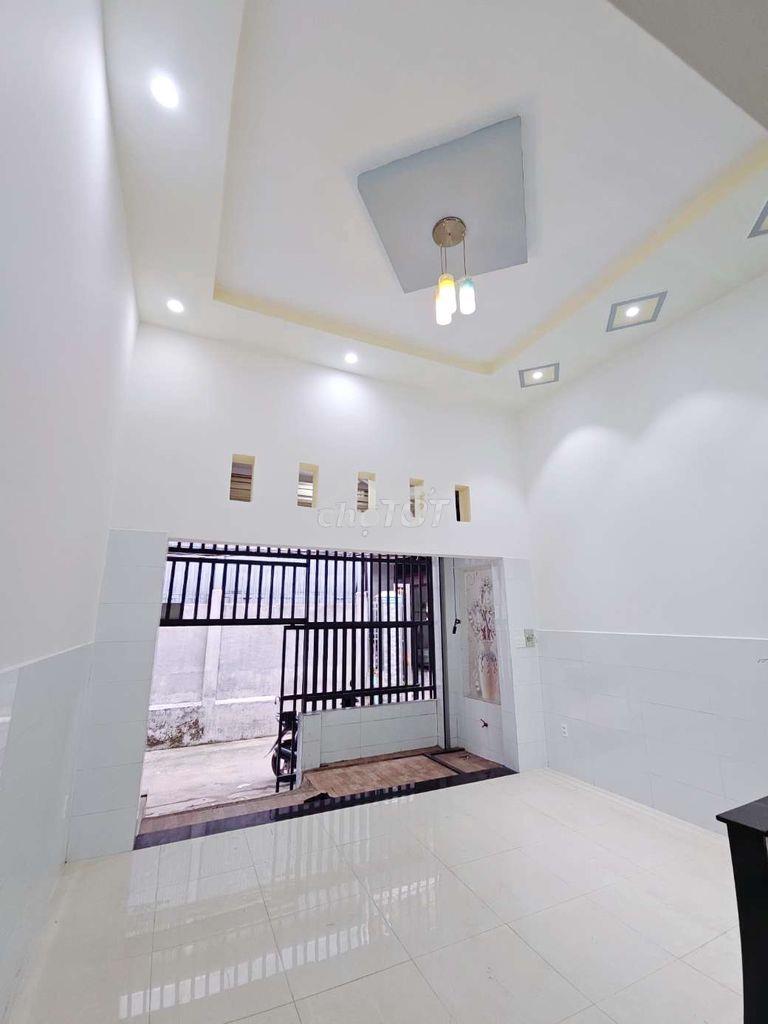 Nhà bình chuẩn dân tự xây 5 x 11 , 2 pngu - 2 wc  thổ cư full giá 1.35 - 3