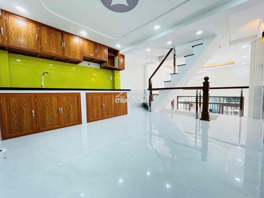 Nhà 3 tầng 40m2 sát bình thạnh và phạm văn đồng, gần rạch tương lai m - 2