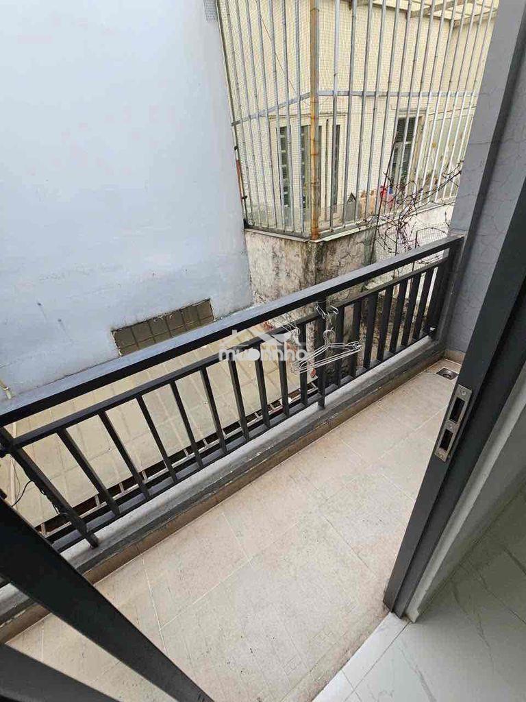 Phòng rộng 20m2 có ban công lê thị hồng ngay chợ căn cứ gò vấp - 4