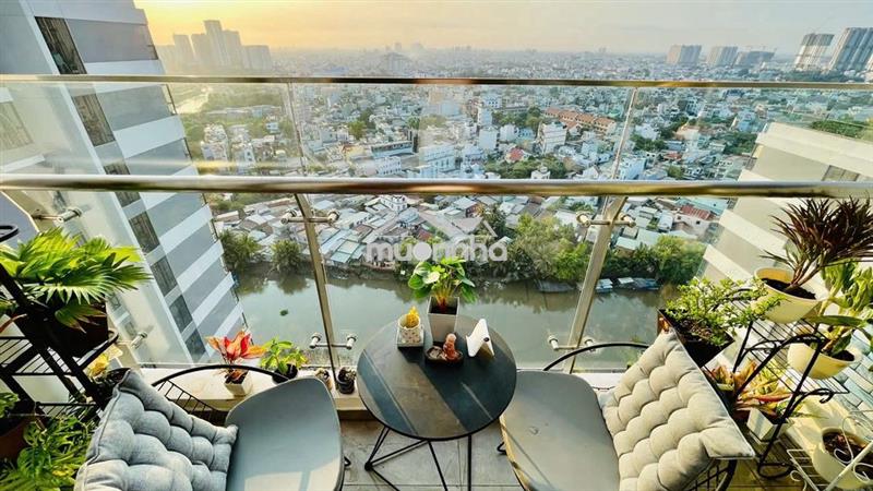 Bán precia căn rất đẹp, mới 3pn siêu rộng hướng nhìn về sông