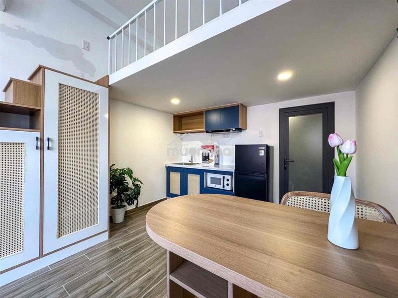 Duplex cửa sổ trời - nhà mới xây - ngã tư phú nhuận