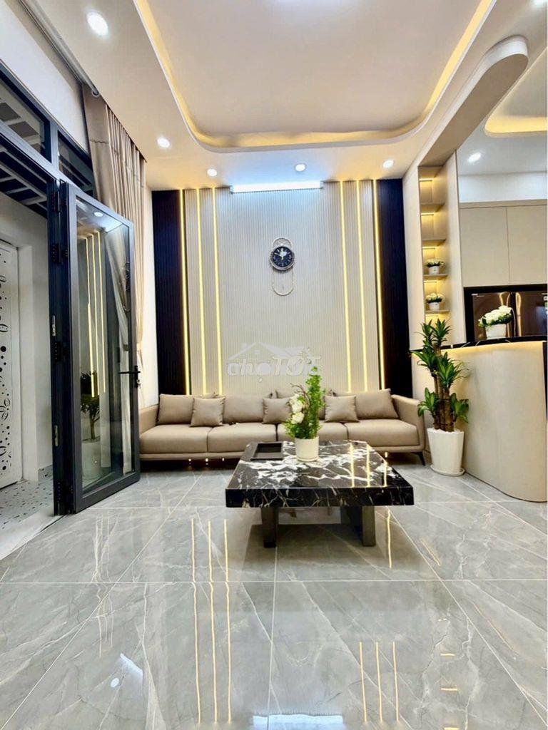 Nhà đẹp 3 tầng lại còn rẻ ,  huỳnh tấn phát , dt 45 5 9 - 2