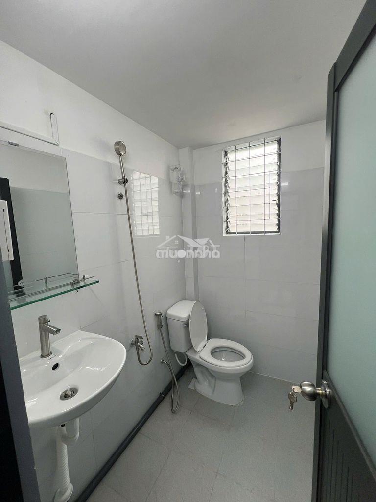 Cho thuê nhà nguyên căn 1t1l, 3pn - hẻm xe hơi tân hải, tân bình - 2