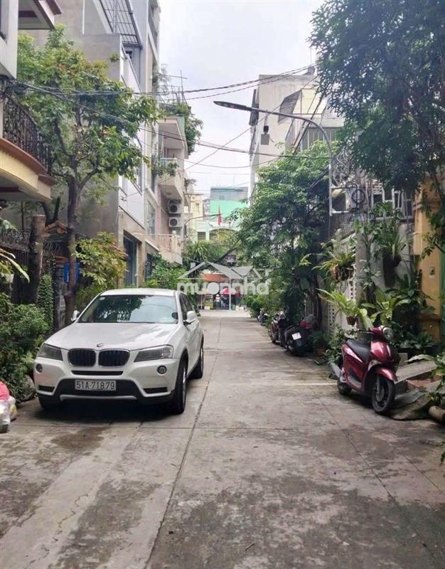 Cho thuê nhà 4x16m 2 lầu 4pn 3wc hẻm xe hơi gần chợ lý phục man 