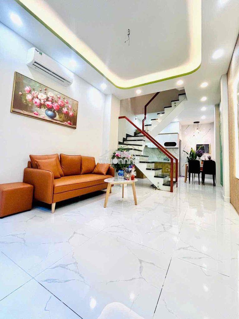 Nhà mới thiết kế sang trọng - 1 trệt 2 lầu st 4pn 3wc - giá 6.5 tỷ - 2