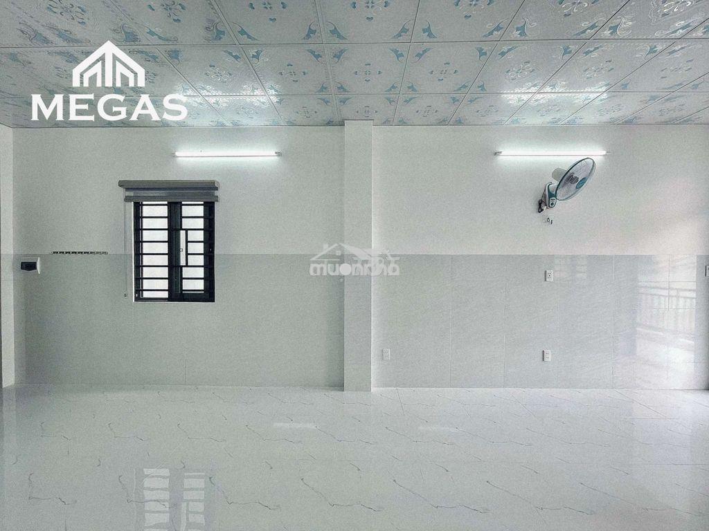 Mới 100% ngay quận 10, gần ngã tư bảy hiền, có ban công giá từ 5tr - 3