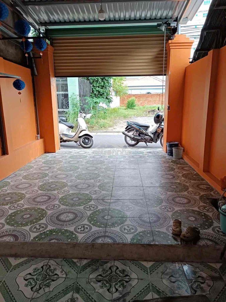 Nhà ngay chợ đình sạch sẽ cho thuê chỉ 7tr/th