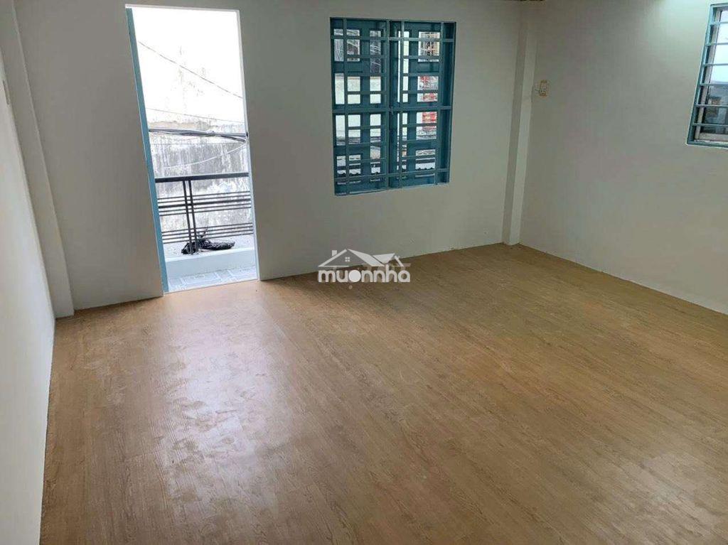 Cho thuê nhà 1 lầu 4 phòng ngủ hẻn 861 trần xuân soạn hẻm 3 gác - 3