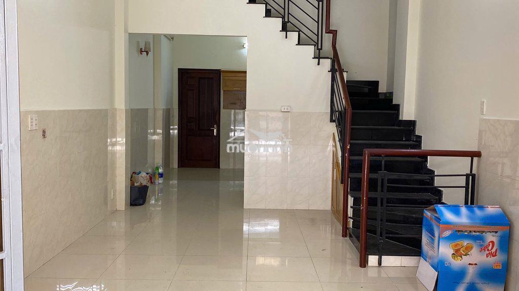 Cho thuê nhà q7: 4x15m, 3 tầng kiên cố: 3pn, 3wc, hxh 6m giá 15tr/th - 2
