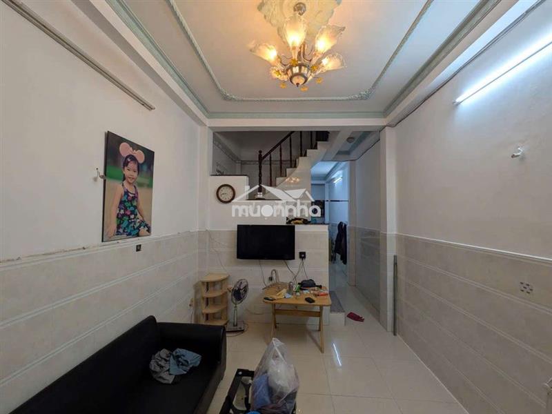 Nhà hẻm phía sau bệnh viện đa khoa tân hưng - quận