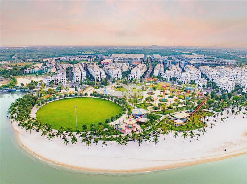 Chính chủ bán nhanh 2pn2wc, tầng trung, vừa view sông và view hồ bơi