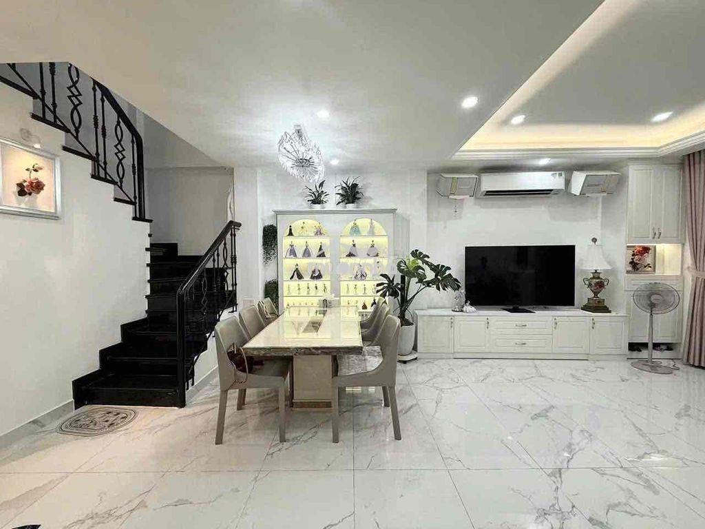 Chính chủ cho thuê nhà đẹp 2pn 3wc nội thất cao cấp_rộng tổng 150m2 - 3