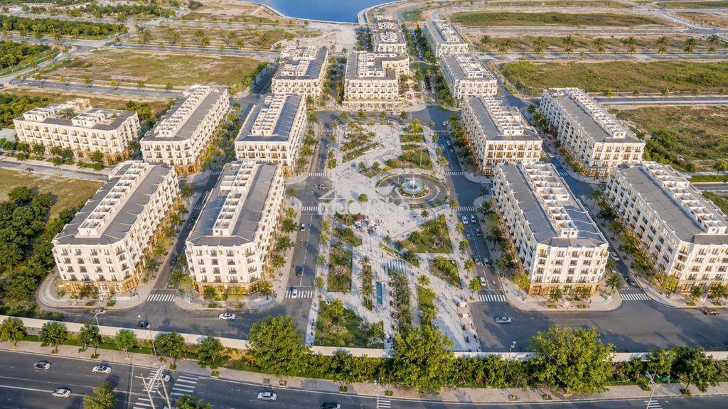 Bán nhà 3 tầng 1 tum 150m2 đường 10m5 thanh toán 1,8 tỷ sát biển - 3