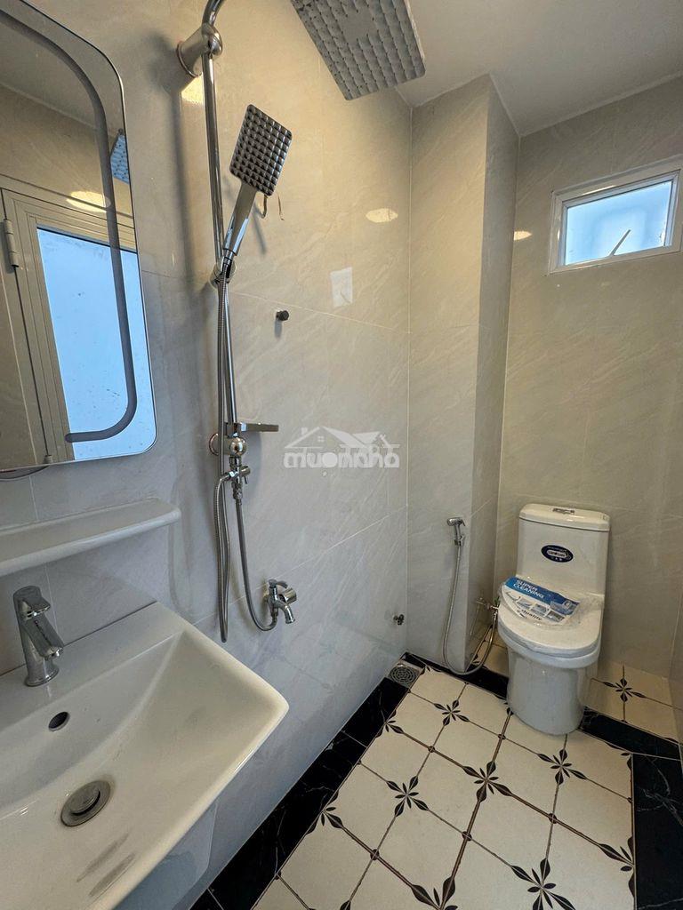Chỉ 8.9 tỷ tl! nhà ngang 4.4m lận, hẻm 8m mai xuân thưởng khu chợ lớn