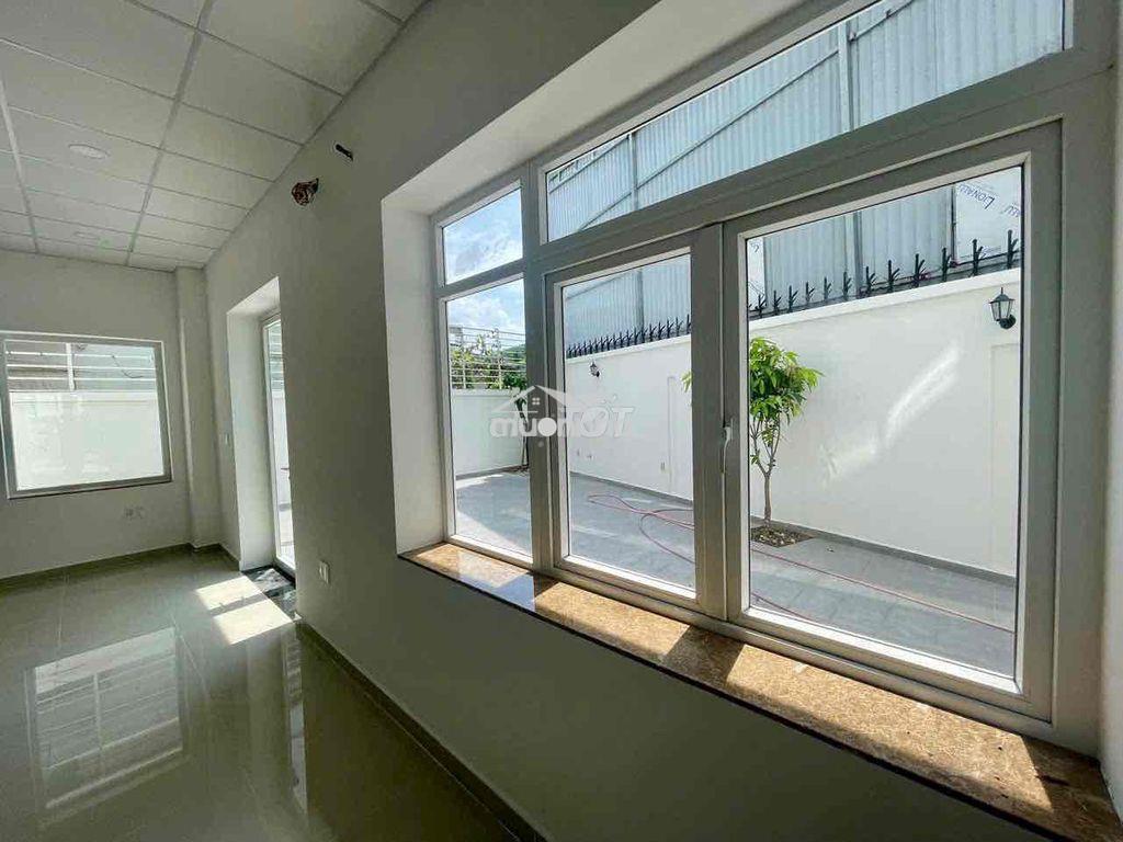 Cho thuê nhà mt nguyên căn 3 tầng tiện kd trưng bày - văn phòng - 3
